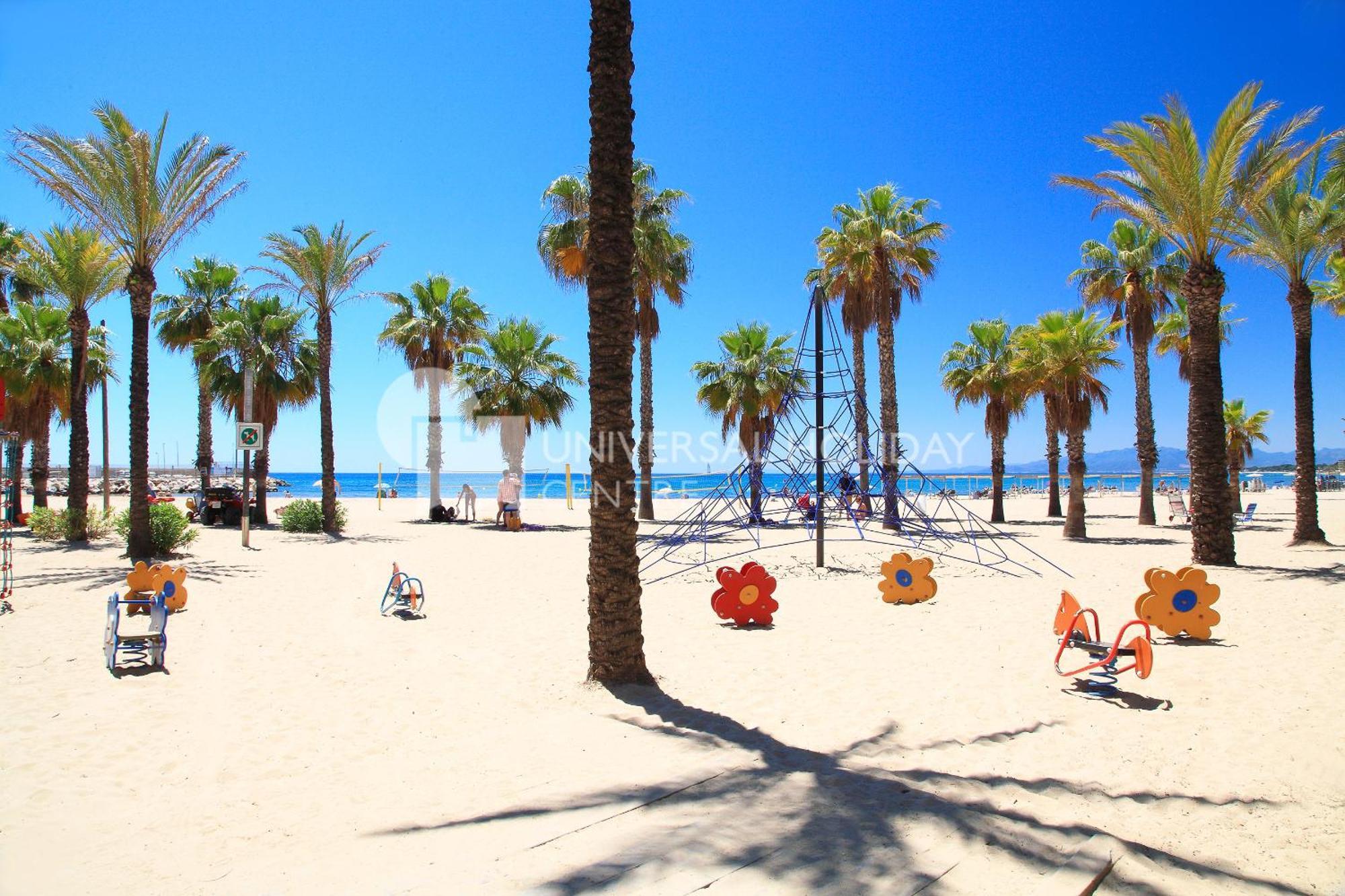 Uhc Els Pins Apartments Salou Bagian luar foto