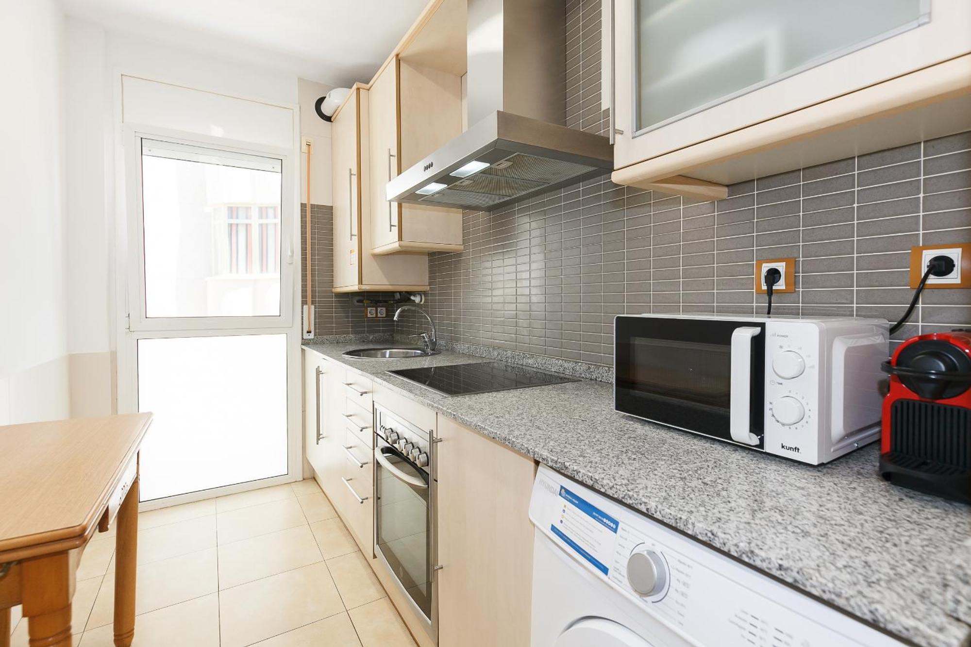 Uhc Els Pins Apartments Salou Bagian luar foto